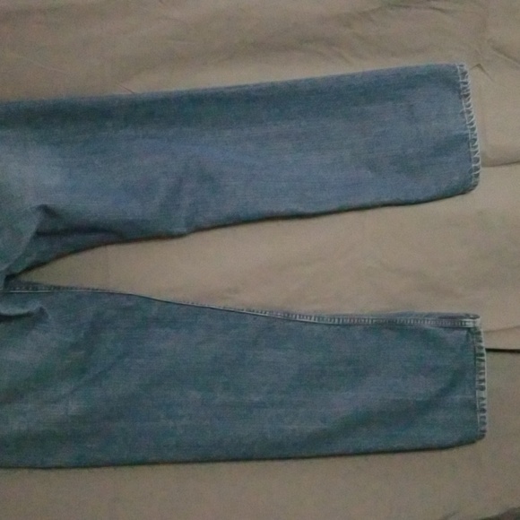 Men's - LEVI 559 RELAXED STRAIGHT W36 L34 - USED GOOD CONDITION. - Picture 4 of 7